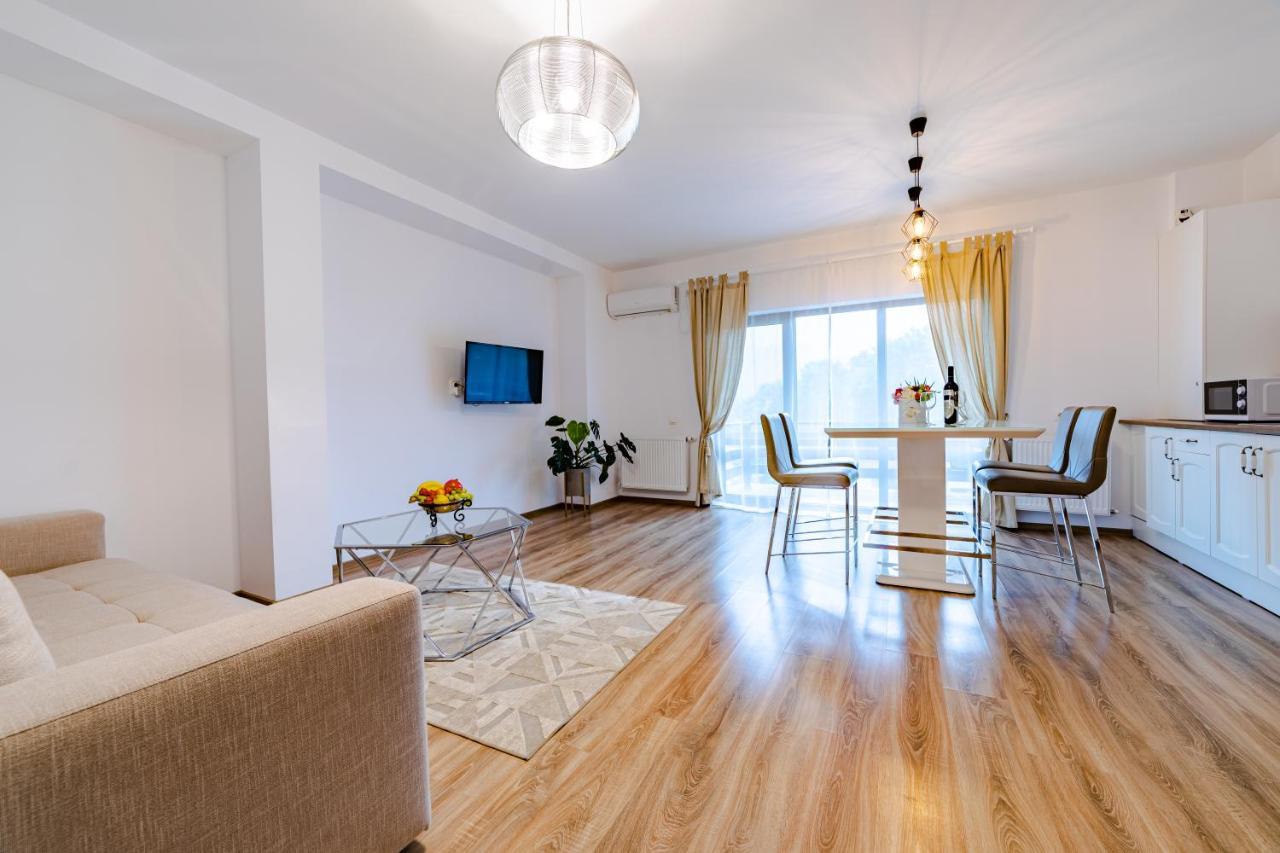Yael Luxury Apartments 2 Buşteni Eksteriør bilde
