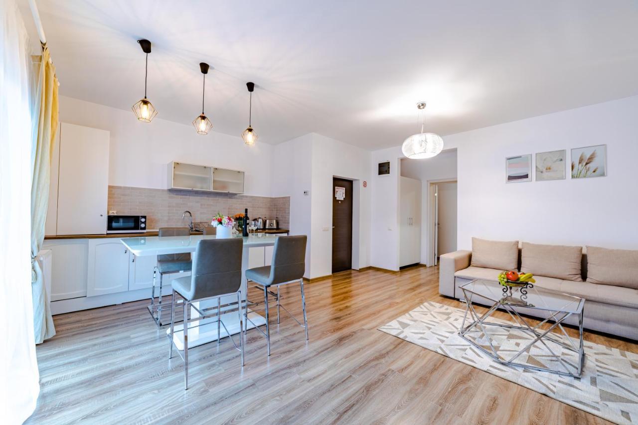 Yael Luxury Apartments 2 Buşteni Eksteriør bilde