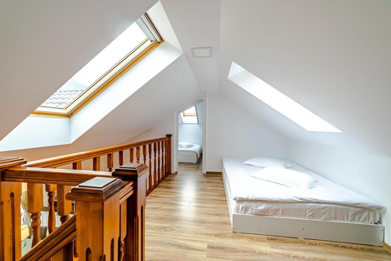 Yael Luxury Apartments 2 Buşteni Eksteriør bilde