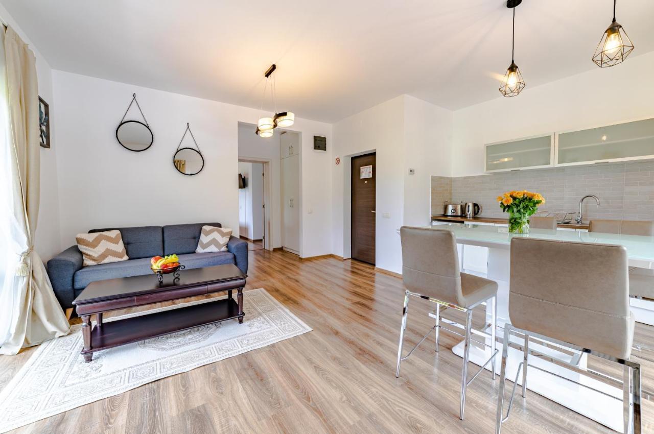 Yael Luxury Apartments 2 Buşteni Eksteriør bilde