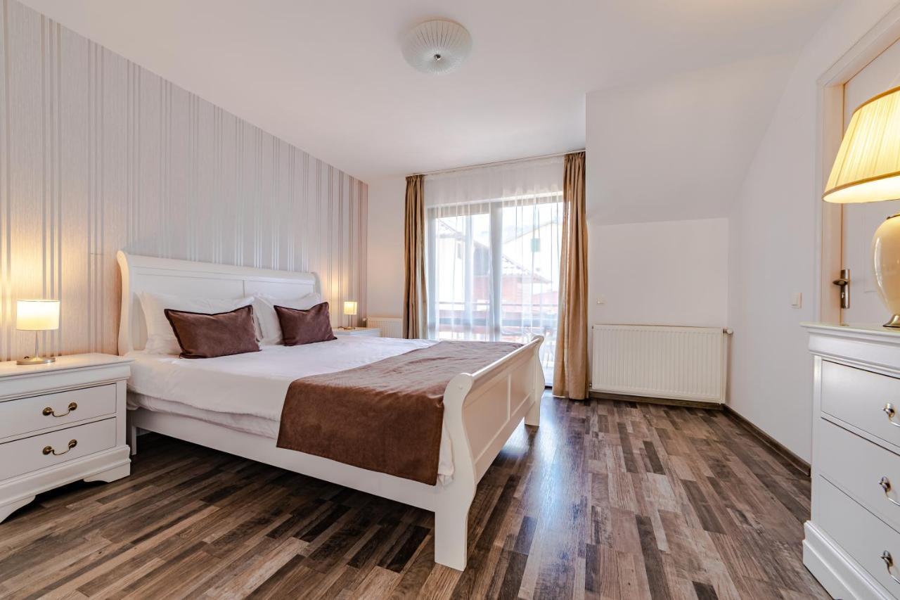 Yael Luxury Apartments 2 Buşteni Eksteriør bilde