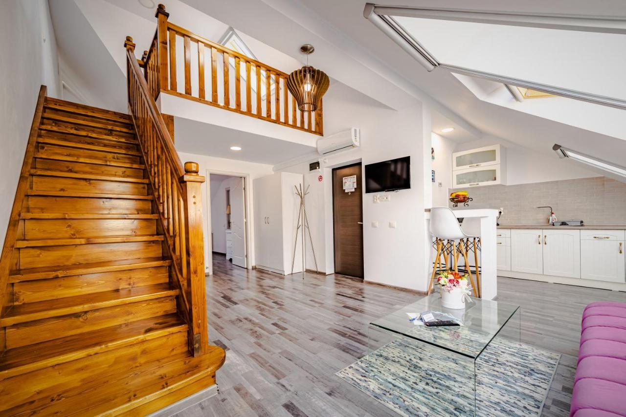 Yael Luxury Apartments 2 Buşteni Eksteriør bilde