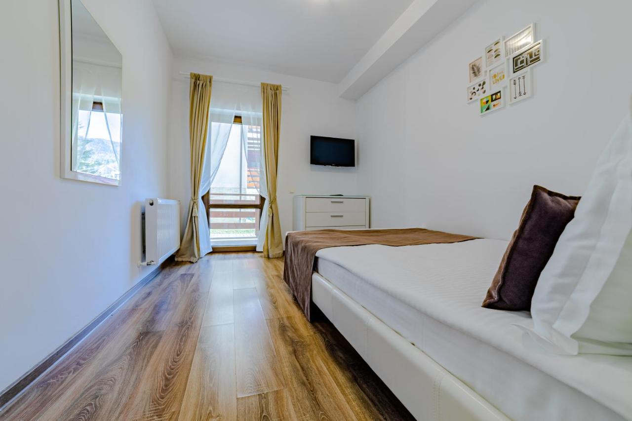 Yael Luxury Apartments 2 Buşteni Eksteriør bilde